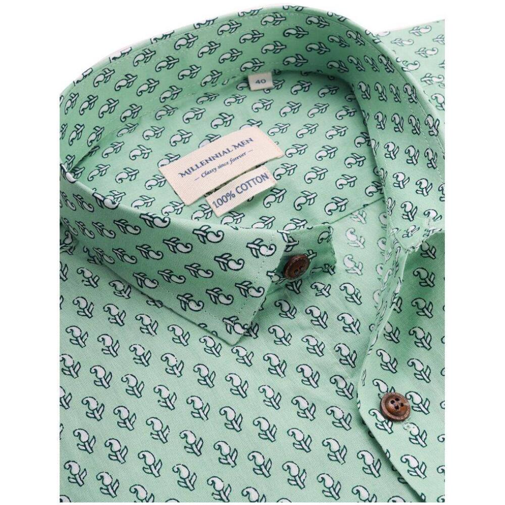 Men Green & White Regular Fit Printed Casual Shirt